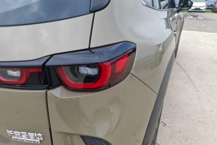 Used Mazda CX-50 2023 2.5L Luxury Edition Right Rear Taillight