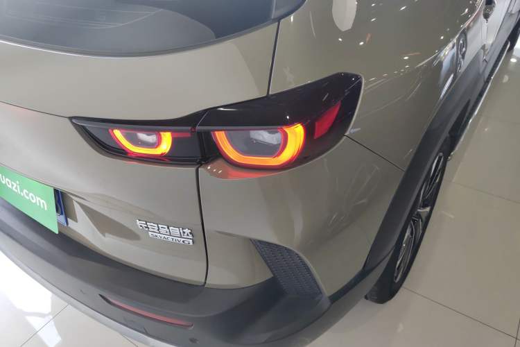Used Mazda CX-50 2023 2.5L Luxury Edition Right Rear Taillight