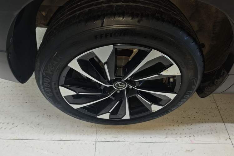 Used Mazda CX-50 2023 2.5L Smart Drive Version Right Rear Wheel Hub