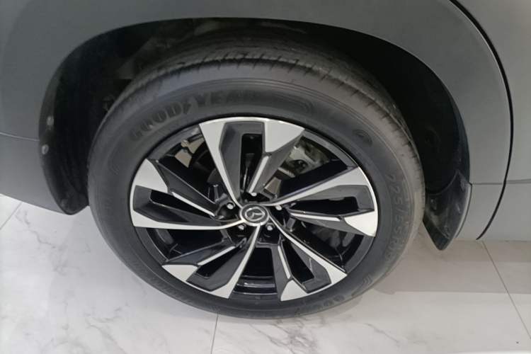 Used Mazda CX-50 2023 2.5L Smart Drive Version Right Rear Wheel Hub
