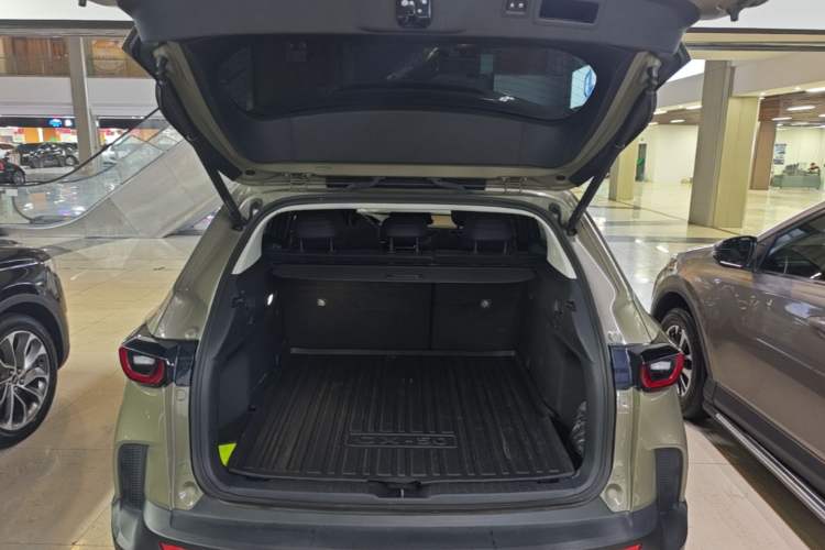 Used Mazda CX-50 2023 2.5L Smart Drive Version Trunk