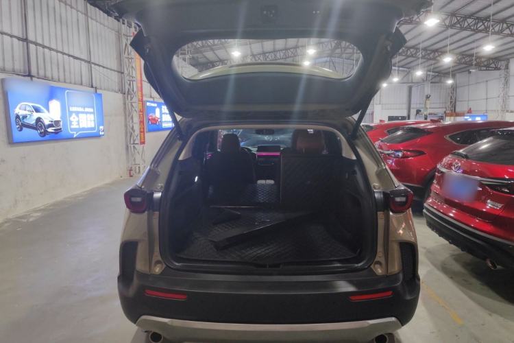 Used Mazda CX-50 2023 2.5L Luxury Edition Trunk