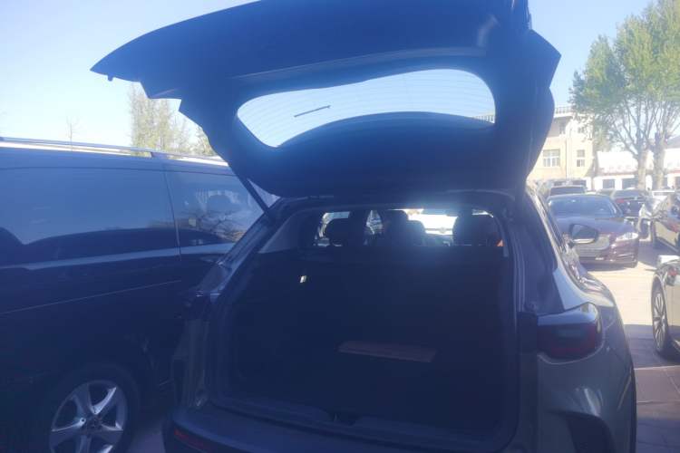 Used Mazda CX-50 2023 2.5L Luxury Edition Trunk
