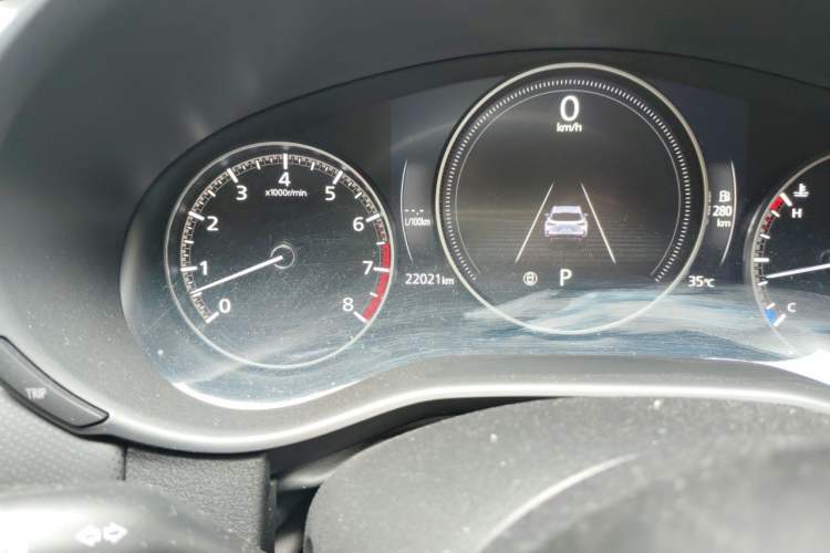 Used Mazda CX-50 2024 2.5L Comfort Edition Odometer Close Up