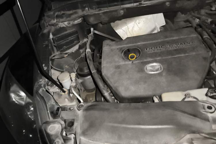 Used Mazda CX-7 2011 2.5L Luxury Edition Engine Bay Right