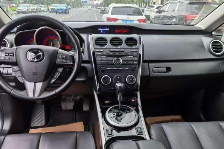 Used Mazda CX-7 2014 2.5L 2WD Luxury Edition Interior 2