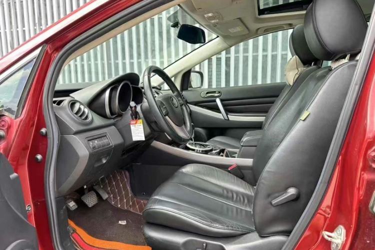 Used Mazda CX-7 2014 2.5L 2WD Luxury Edition Interior 2