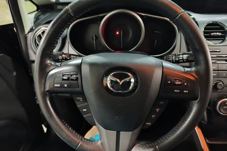 Used Mazda CX-7 2014 2.5L 2WD Luxury Edition Interior 2