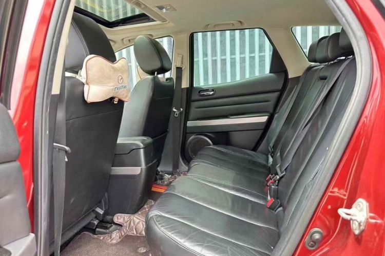 Used Mazda CX-7 2014 2.5L 2WD Luxury Edition Interior 4