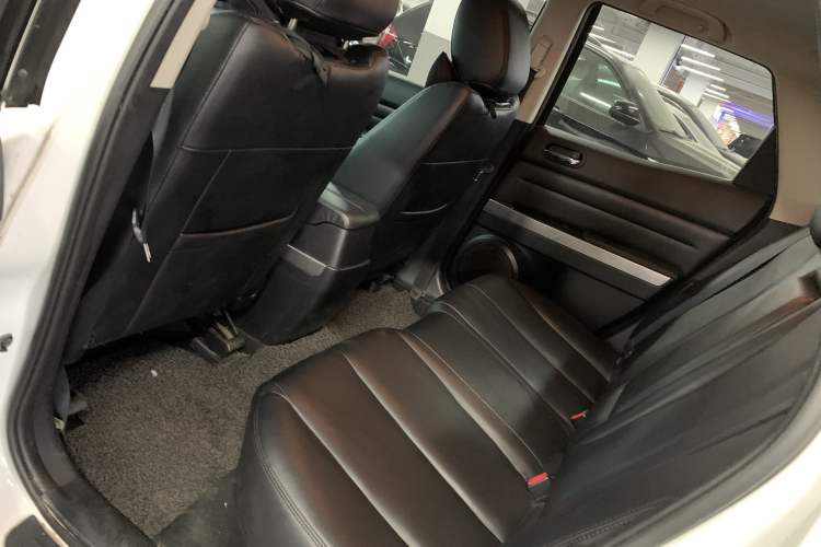 Used Mazda CX-7 2014 2.5L 2WD Fashion Edition Interior 4