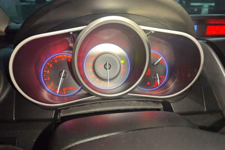 Used Mazda CX-7 2010 2.5L Luxury Edition Instrument Cluster