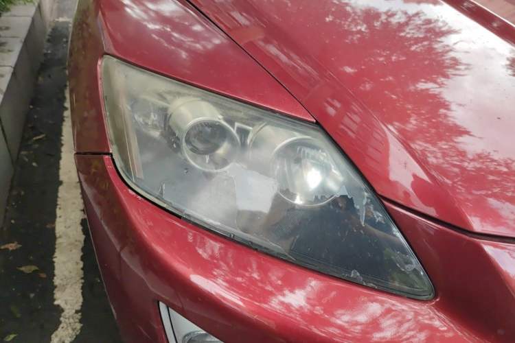 Used Mazda CX-7 2010 2.5L Luxury Edition Right Front Headlight