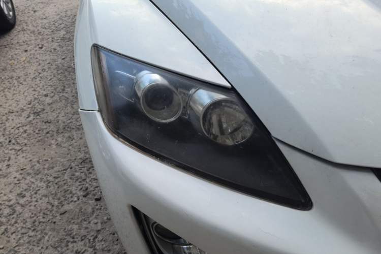 Used Mazda CX-7 2010 2.5L Luxury Edition Right Front Headlight