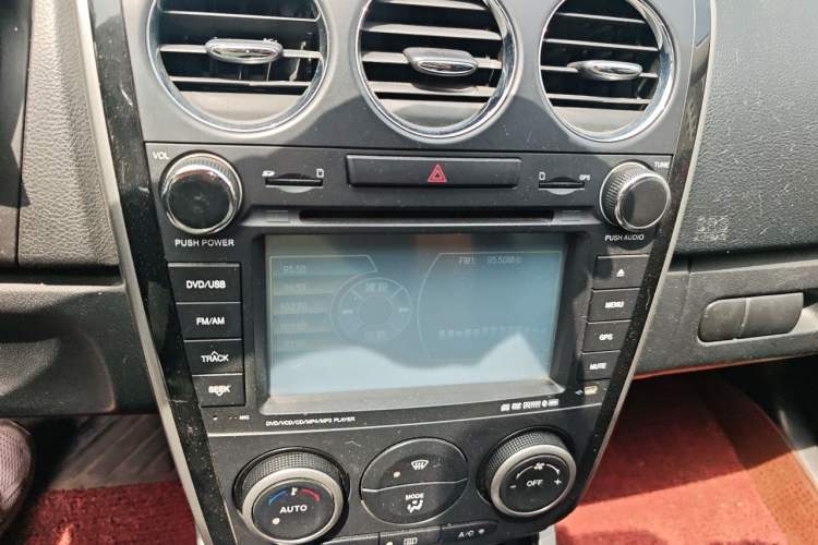 Used Mazda CX-7 2011 2.5L Luxury Edition Audio And AC Panel