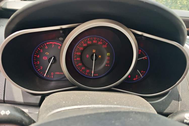 Used Mazda CX-7 2011 2.5L Luxury Edition Instrument Cluster