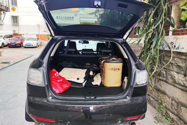 Used Mazda CX-7 2011 2.5L Luxury Edition Trunk