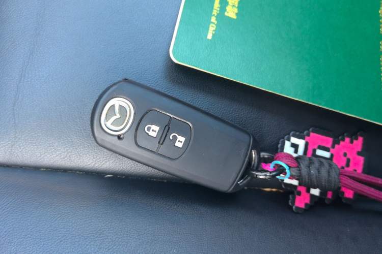 Used Mazda CX-7 2011 2.5L Luxury Edition Vehicle Key