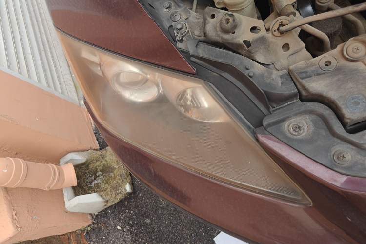 Used Mazda CX-7 2011 2.5L Luxury Edition Right Front Headlight