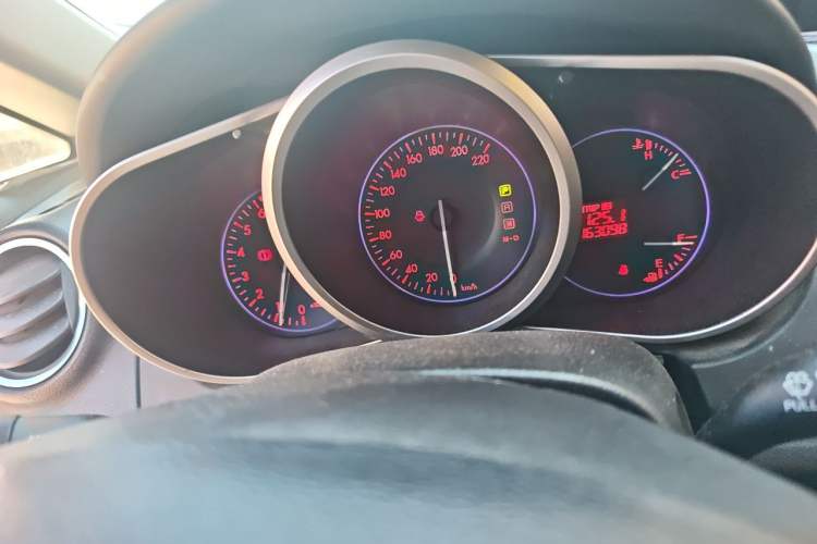 Used Mazda CX-7 2011 2.5L Luxury Edition Instrument Cluster