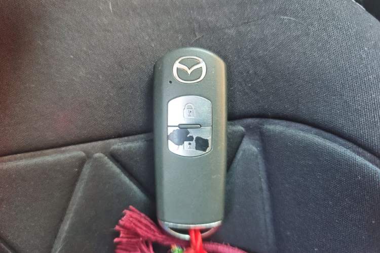 Used Mazda CX-7 2011 2.5L Luxury Edition Vehicle Key
