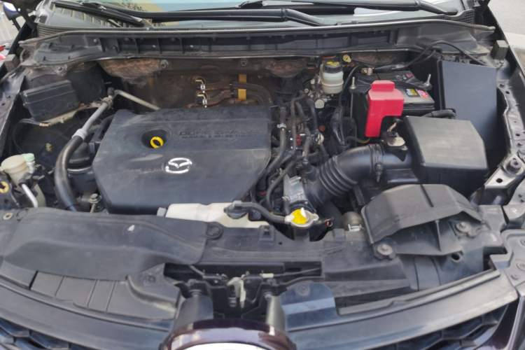 Used Mazda CX-7 2011 2.5L Luxury Edition Engine Bay