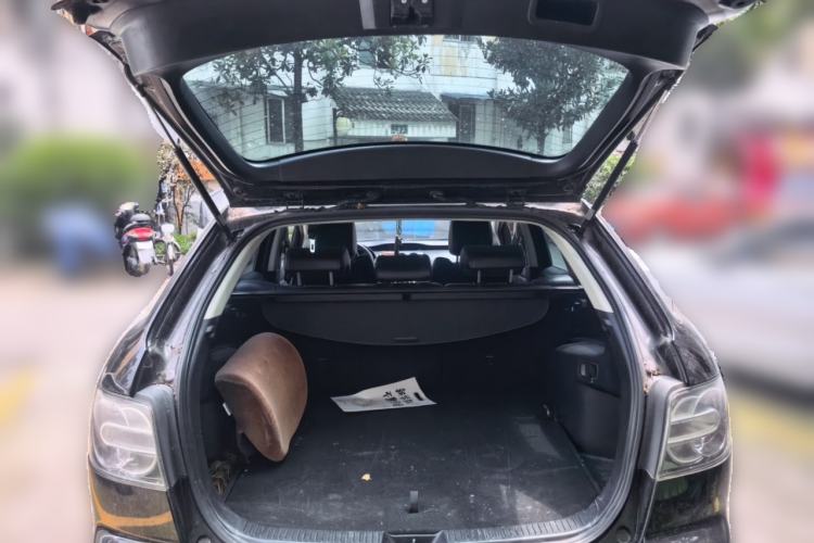 Used Mazda CX-7 2011 2.5L Luxury Edition Trunk