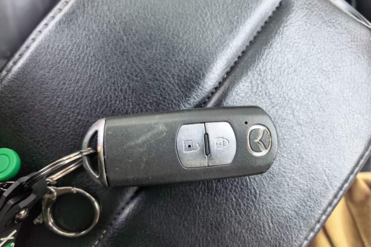 Used Mazda CX-7 2011 2.5L Luxury Edition Vehicle Key