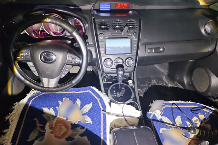 Used Mazda CX-7 2011 2.5L Luxury Edition Center Console