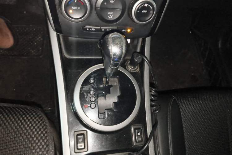 Used Mazda CX-7 2011 2.5L Luxury Edition Gear Lever