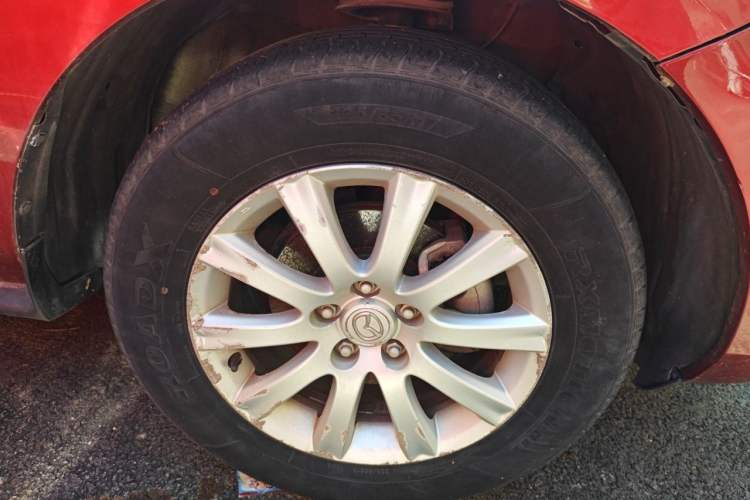 Used Mazda CX-7 2011 2.5L Luxury Edition Right Front Wheel Hub