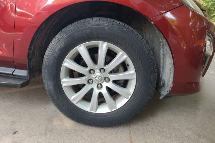 Used Mazda CX-7 2011 2.5L Luxury Edition Right Front Wheel Hub