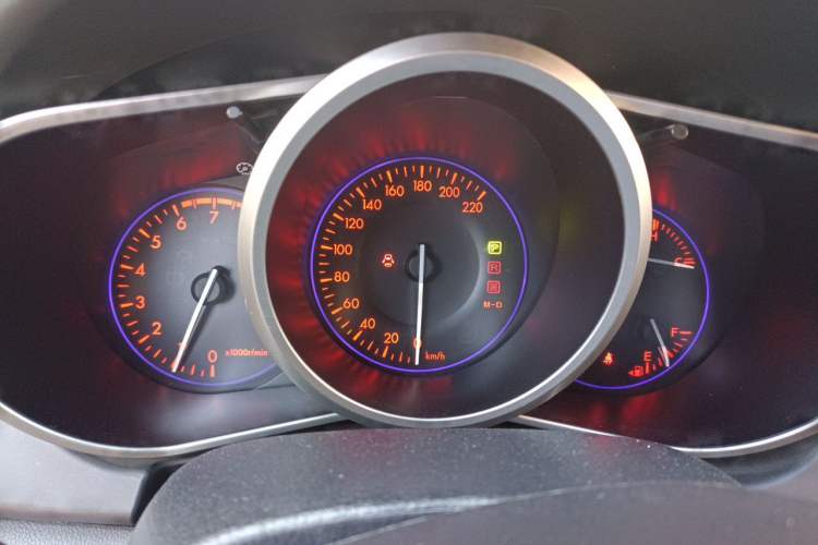 Used Mazda CX-7 2011 2.5L Luxury Edition Instrument Cluster