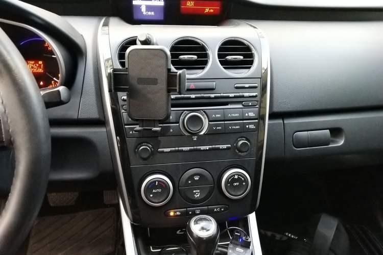 Used Mazda CX-7 2014 2.3T Smart All-Wheel Drive Supreme Edition Audio And AC Panel