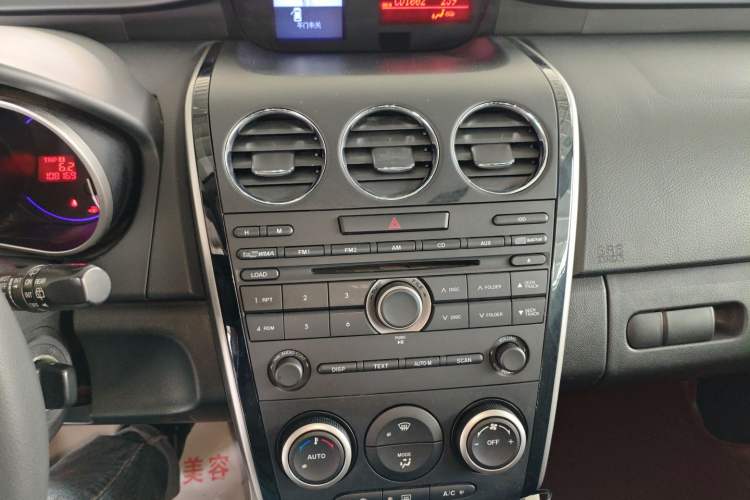 Used Mazda CX-7 2014 2.3T Smart All-Wheel-Drive Sport Edition Audio And AC Panel