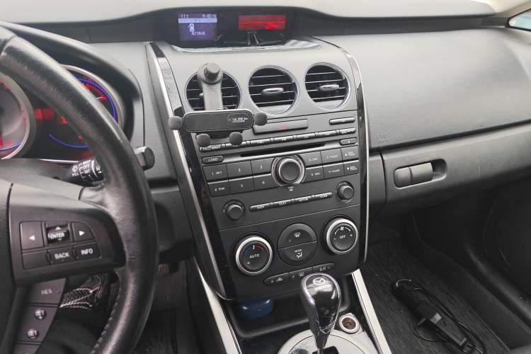 Used Mazda CX-7 2014 2.5L 2WD Luxury Edition Audio And AC Panel