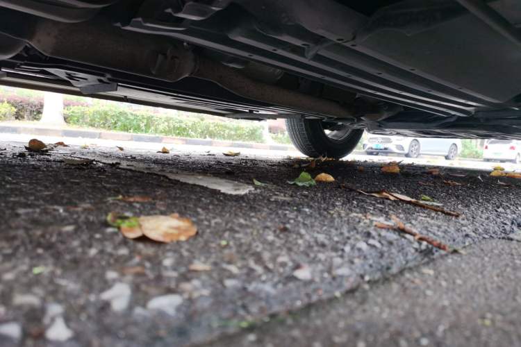 Used Mazda CX-7 2014 2.5L 2WD Premium Edition Chassis Rear Right