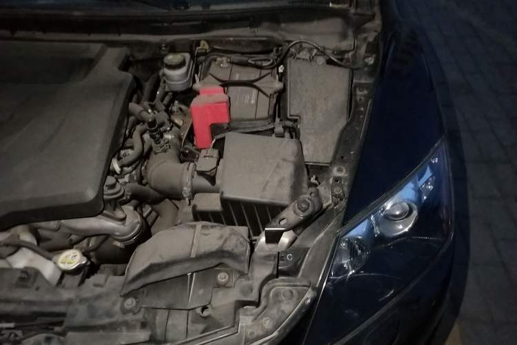 Used Mazda CX-7 2014 2.3T Smart All-Wheel Drive Supreme Edition Engine Bay Left