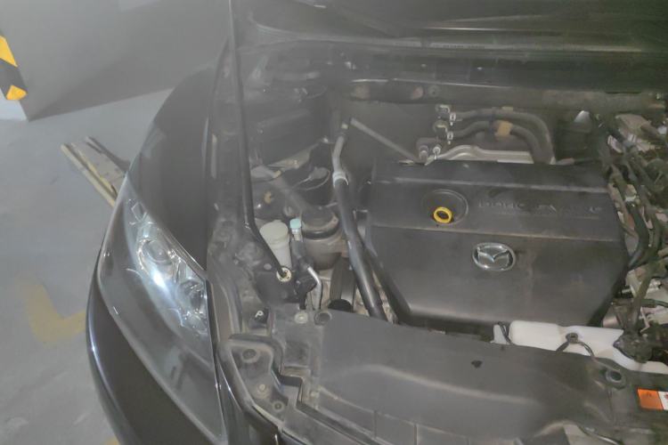 Used Mazda CX-7 2014 2.5L 2WD Luxury Edition Engine Bay Right