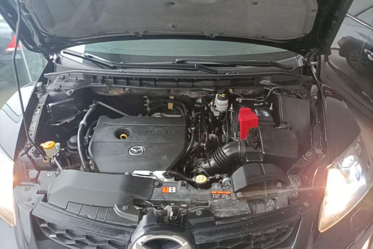 Used Mazda CX-7 2014 2.5L 2WD Premium Edition Engine Bay