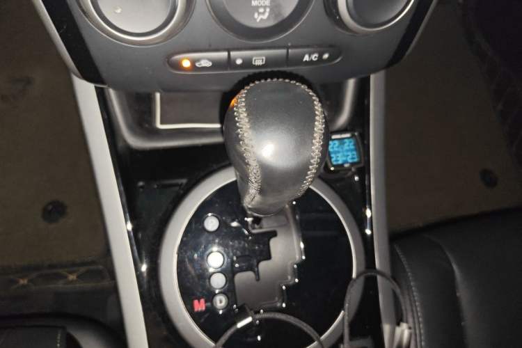 Used Mazda CX-7 2014 2.5L 2WD Luxury Edition Gear Lever
