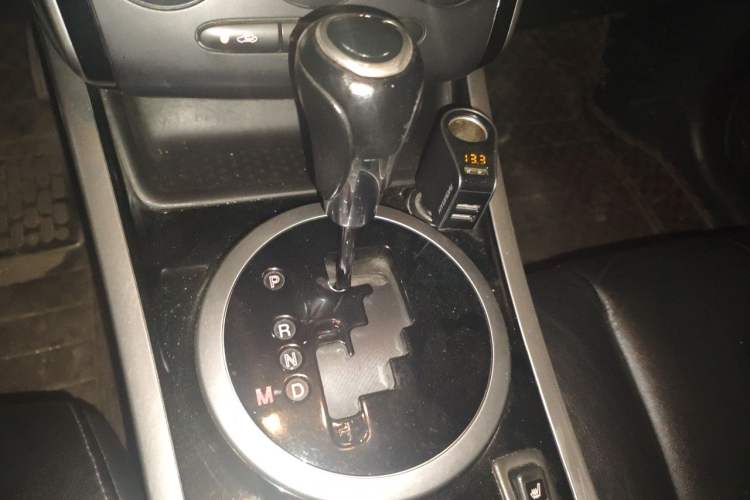 Used Mazda CX-7 2014 2.3T Smart All-Wheel Drive Supreme Edition Gear Lever
