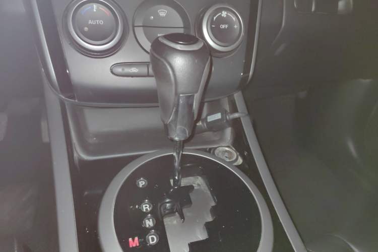 Used Mazda CX-7 2014 2.5L 2WD Luxury Edition Gear Lever