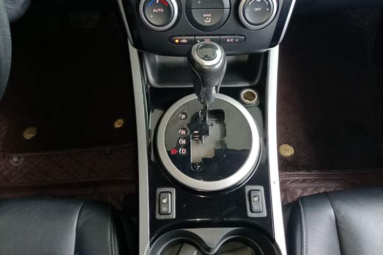 Used Mazda CX-7 2014 2.5L 2WD Premium Edition Gear Lever