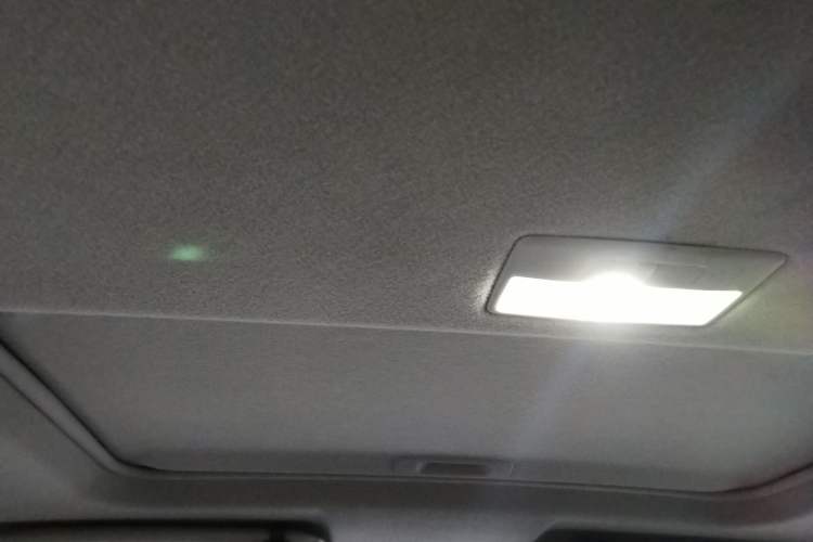 Used Mazda CX-7 2014 2.3T Smart All-Wheel Drive Supreme Edition Headliner