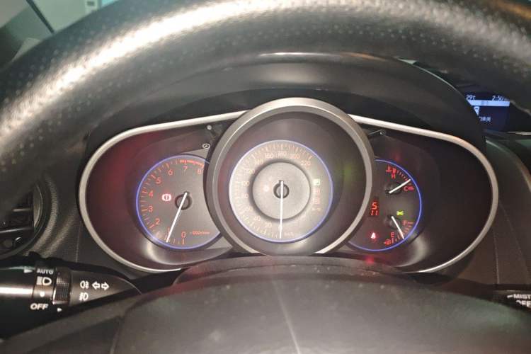 Used Mazda CX-7 2014 2.3T Smart All-Wheel Drive Supreme Edition Instrument Cluster
