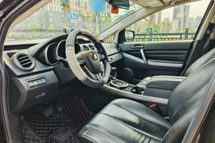 Used Mazda CX-7 2014 2.5L 2WD Luxury Edition Interior 4