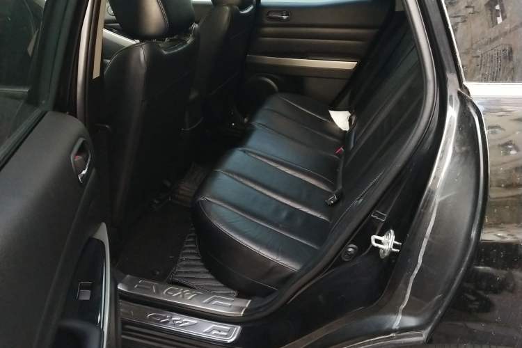 Used Mazda CX-7 2014 2.3T Smart All-Wheel Drive Supreme Edition Left Rear Seat