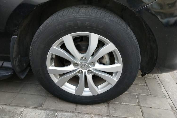 Used Mazda CX-7 2014 2.3T Smart All-Wheel Drive Supreme Edition Right Front Wheel Hub