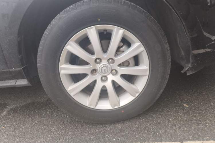 Used Mazda CX-7 2014 2.5L 2WD Fashion Edition Right Front Wheel Hub