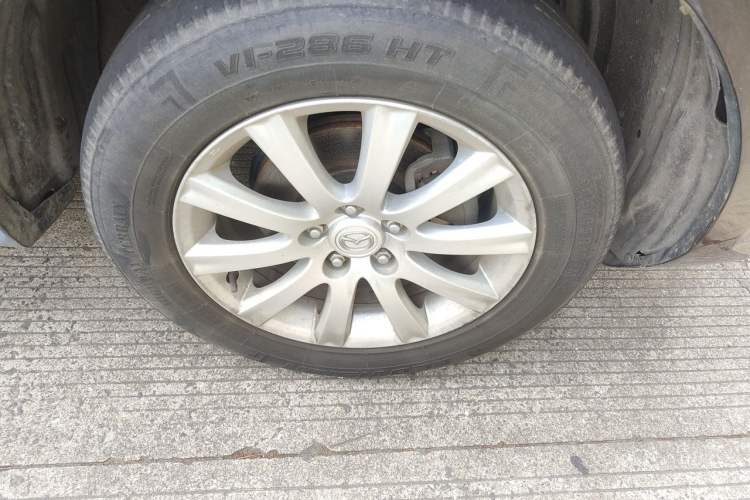 Used Mazda CX-7 2014 2.5L 2WD Luxury Edition Right Front Wheel Hub